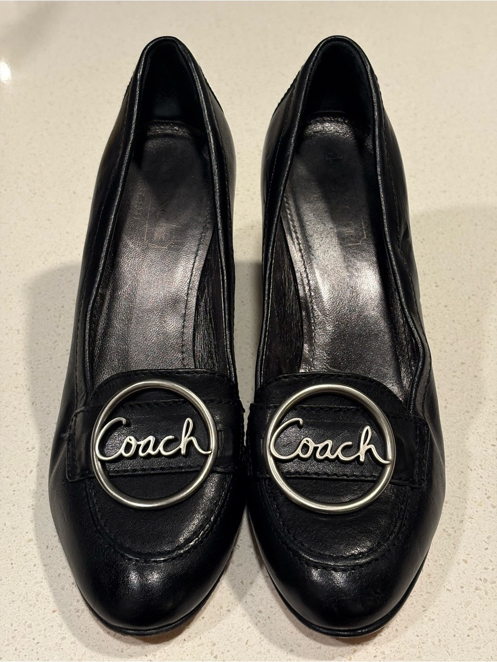 Coach Black Leather Pumps 7.5B Made in Italy Silver Logo vintage